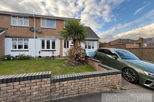 4 bedroom semi-detached house for sale