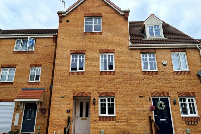 4 bed semi-detached house