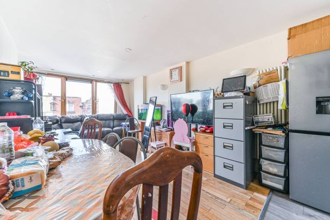 2 bed flat