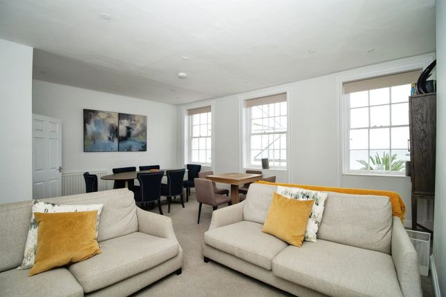 6 bedroom house for sale