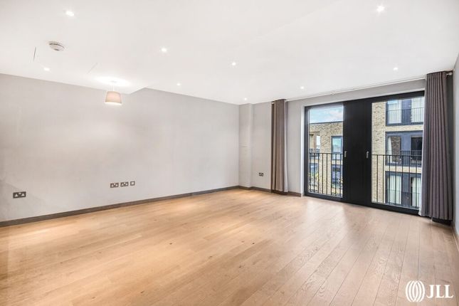 Chivers Passage London SW18 1 bed apartment for sale