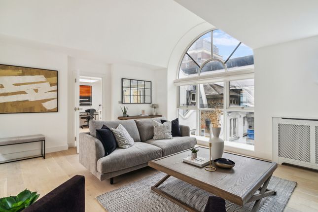 Berkeley Mews, London, W1H 2 bed mews for sale