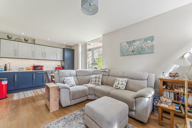 2 bed flat