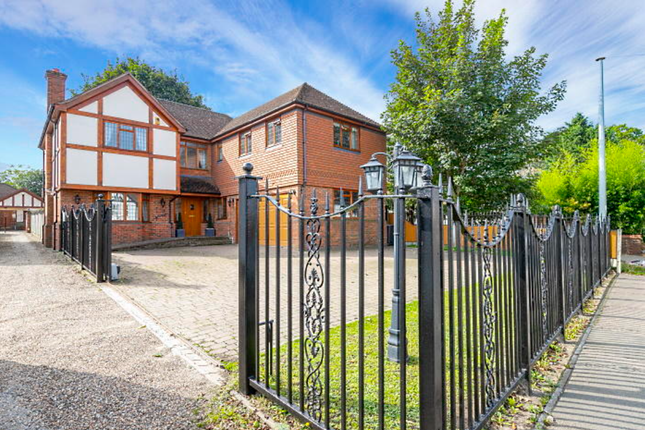 4 bed terraced house