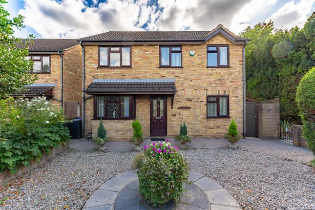 4 bed detached house