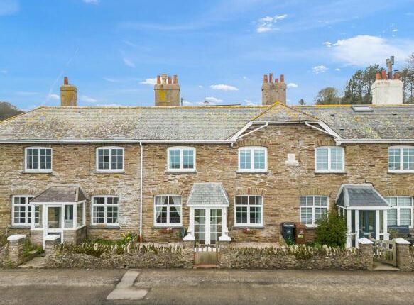 3 bed terraced house