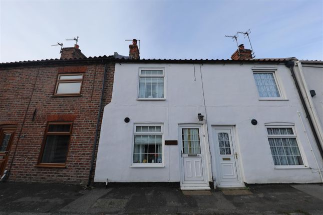 Chapel Lane, Ottringham, Hull 2 bed cottage for sale