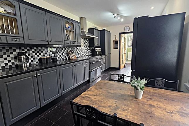 Folkestone Road, Dover, Kent, CT17 9LL 5 bed terraced house for sale