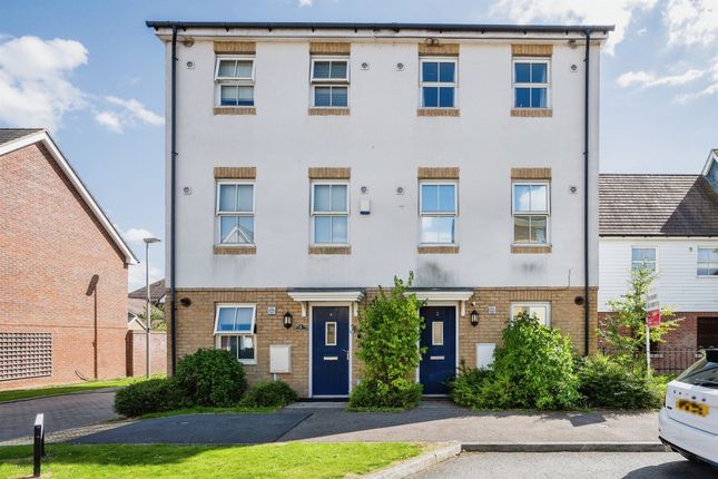 4 bed town house