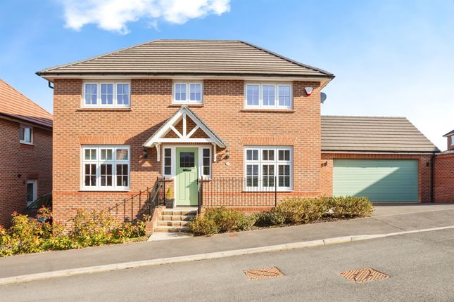 4 bed detached house