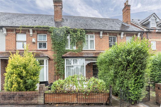 Church Road, Surrey KT15 3 bed terraced house for sale