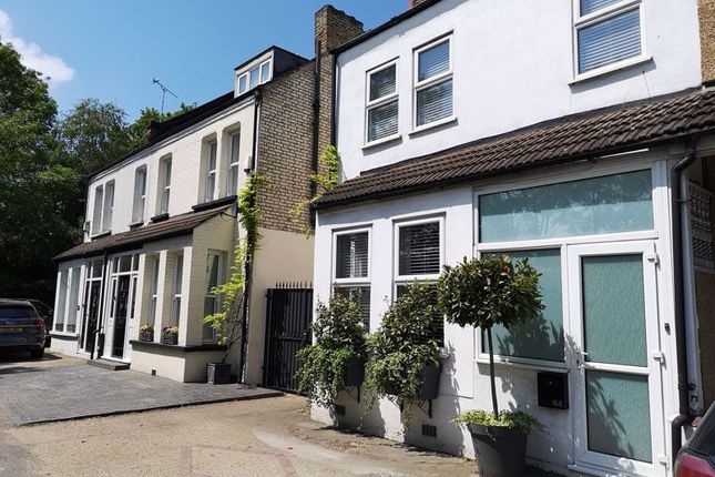 6 bedroom semi-detached house for sale
