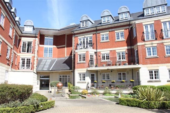 Eastcote Road, Pinner, Middlesex, HA5... 2 bed flat for sale