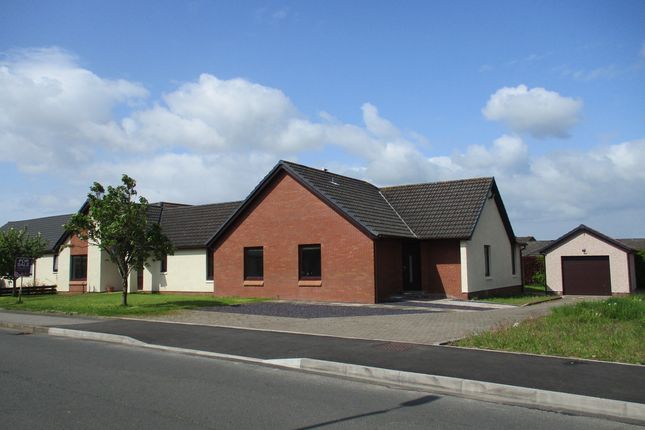 5 bed semi-detached bungalow