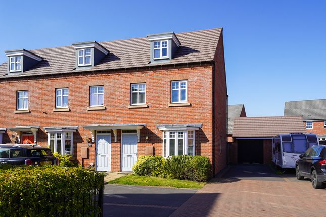 3 bed end terrace house