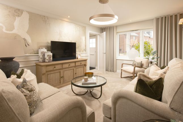 4 bed detached house