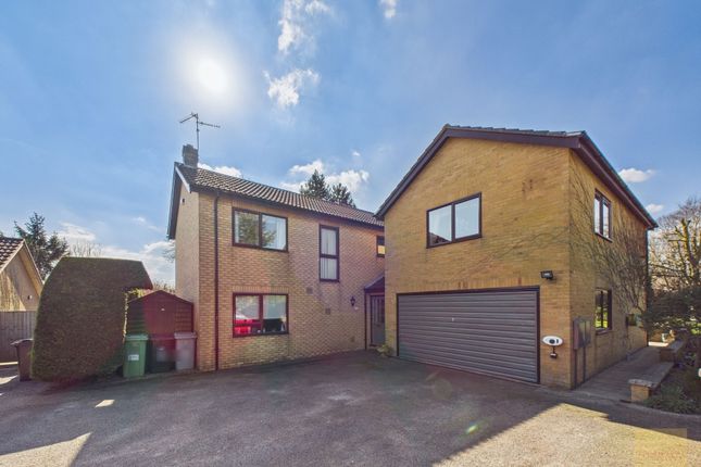 4 bed detached house
