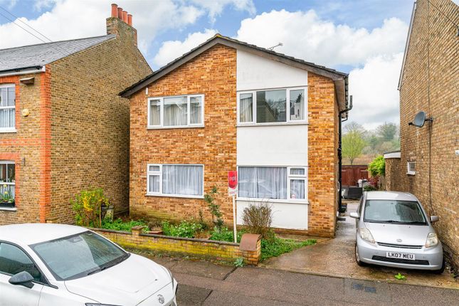 2 bed flat