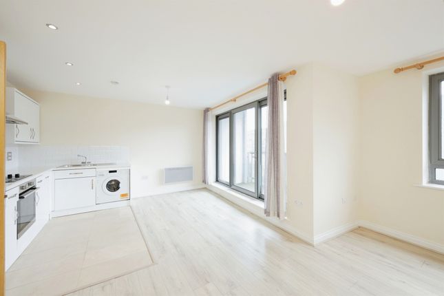 2 bed flat