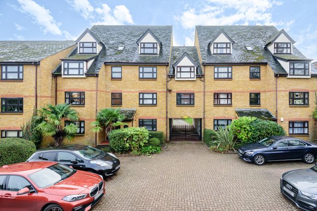 Albemarle Road, Beckenham 2 bed apartment for sale