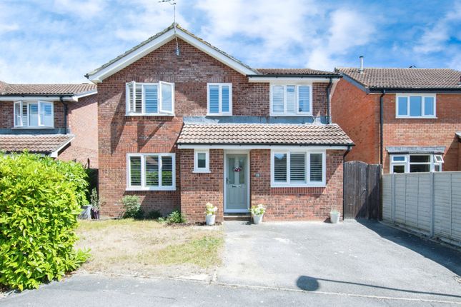 5 bed detached house