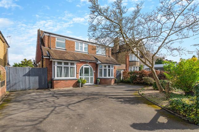 4 bed detached house