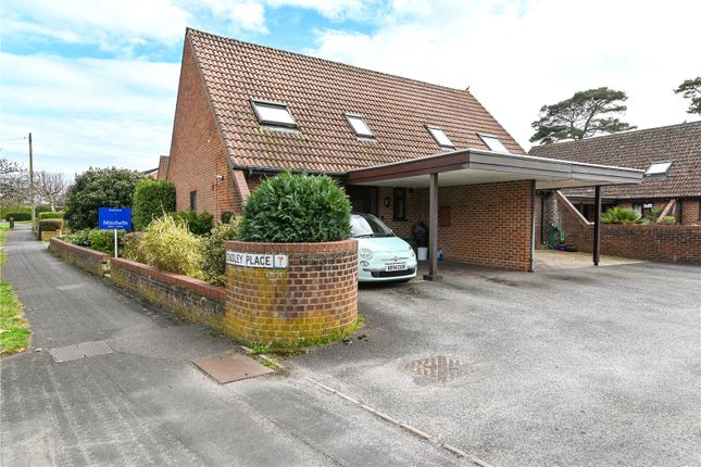 Dudley Place, New Milton, Hampshire... 2 bed semi