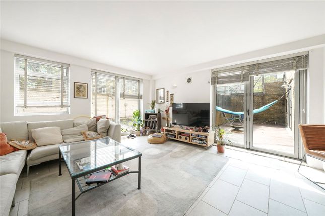 Salamander Court, York Way, London, N7 3 bed apartment for sale