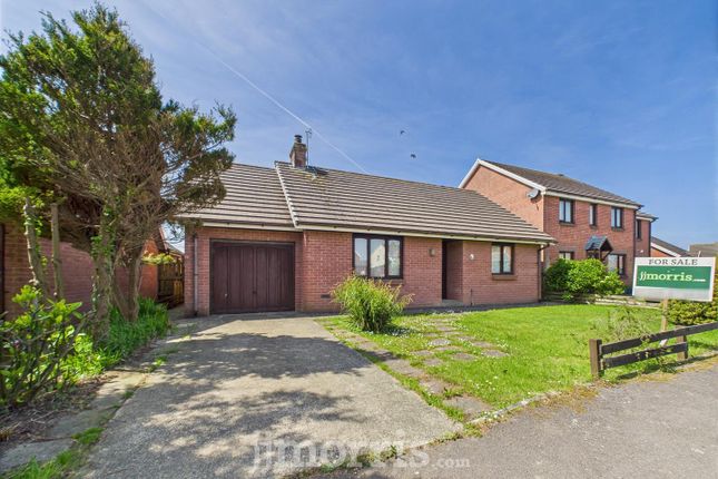 7 Maes Awel, Fishguard 2 bed detached bungalow for sale