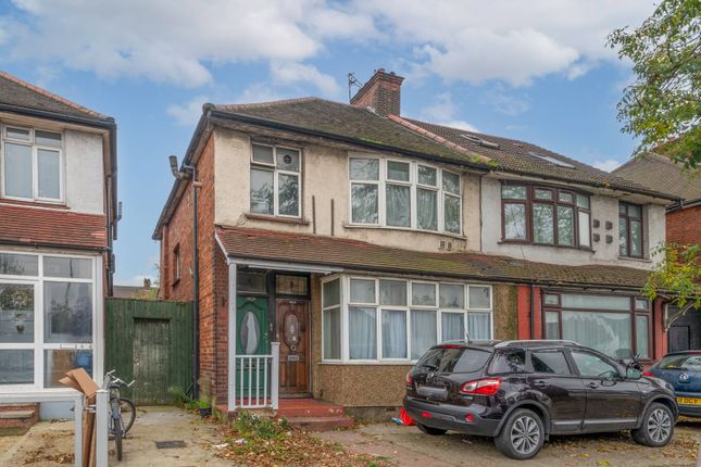 North Circular Road, Neasden, London... 1 bed flat for sale