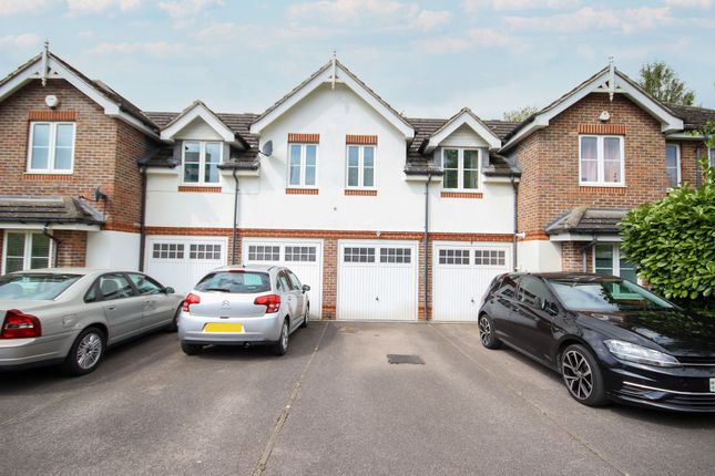 Kendall Place, Maidenhead 2 bed maisonette for sale