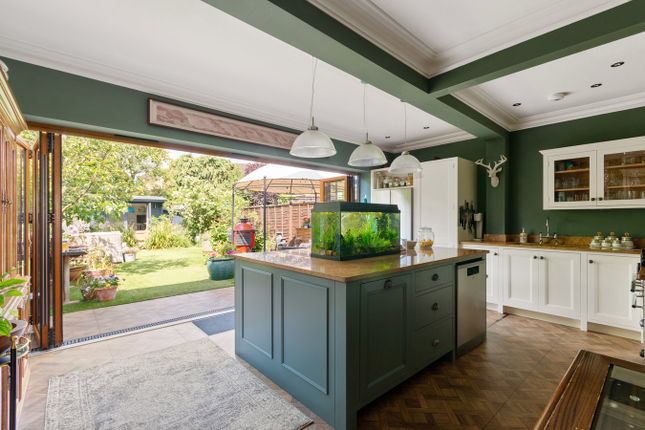 4 bedroom semi-detached house for sale
