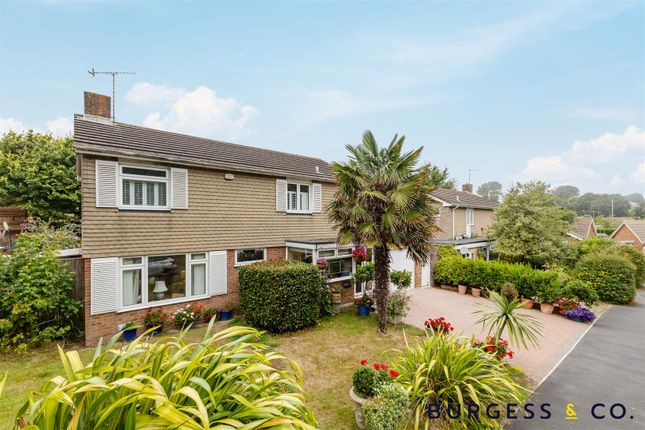 3 bed detached house