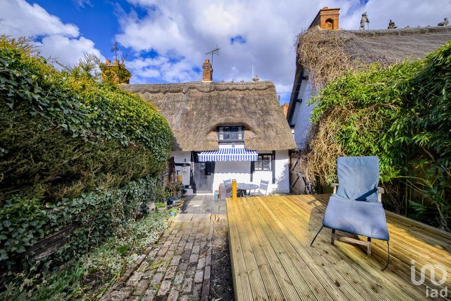 1 bedroom cottage for sale