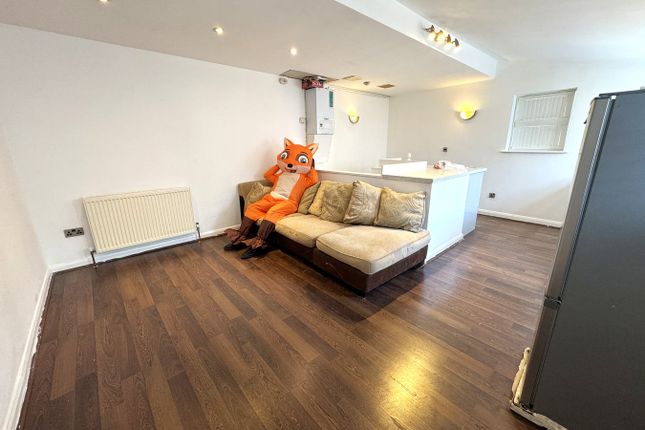 2 bed maisonette