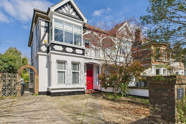 Chesswood Road, Worthing BN11 2AA 5 bed semi