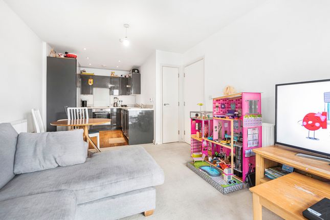 Whitestone Way, Croydon, CR0 2 bed apartment for sale