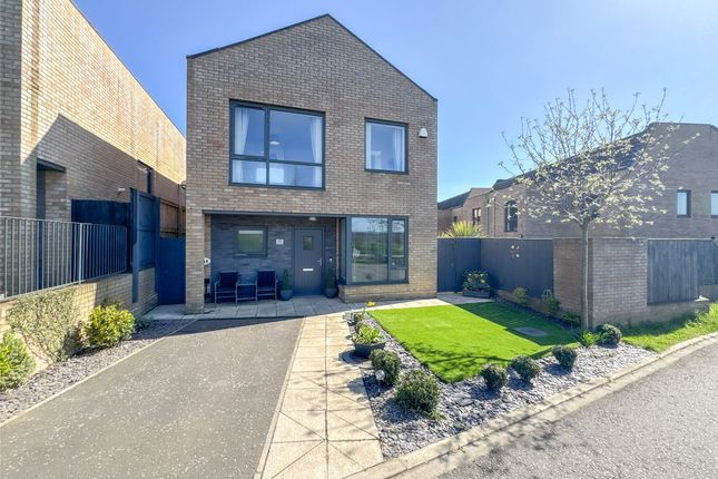Sycamore Crescent, Birtley, DH3 3 bed detached house for sale