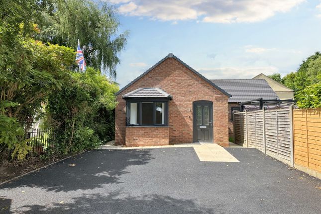 2 bedroom detached bungalow for sale