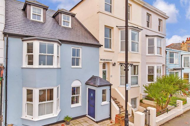 5 bed terraced house