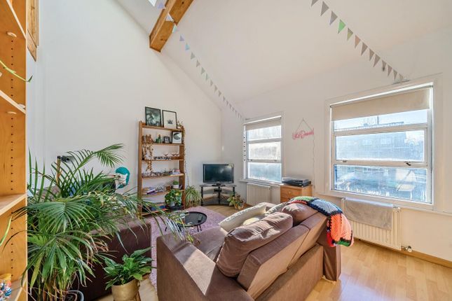 2 bed flat