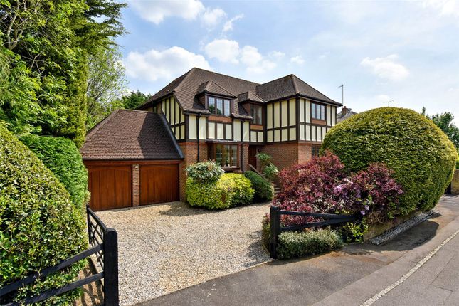 Lock Mead, Maidenhead, Berkshire, SL6 5 bed detached house for sale