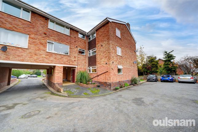 Wedgberrow Close, Droitwich... 2 bed apartment for sale