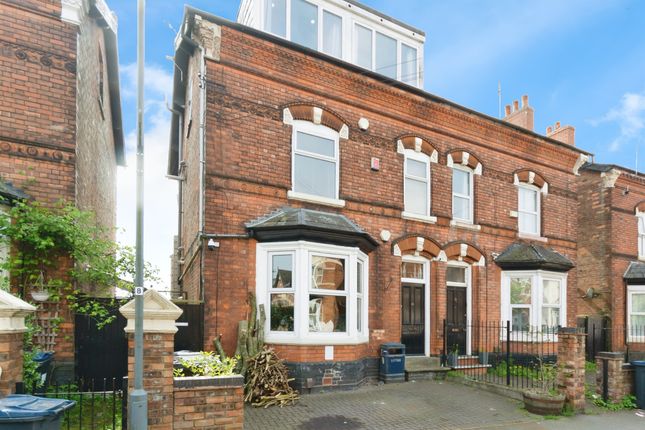 2 bedroom ground floor flat for sale