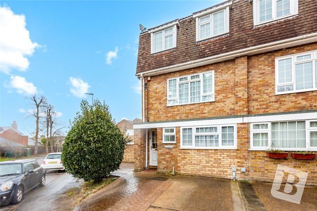 Geary Drive, Brentwood, Essex, CM14 4 bed end of terrace house for sale