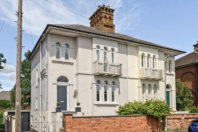 Westfield Terrace, Gloucester GL2 4 bed semi
