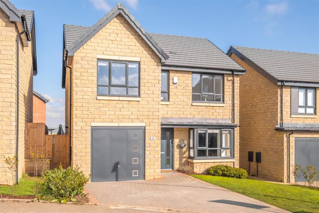 4 bed detached house