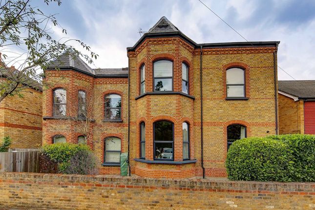 Coleshill Road, Teddington TW11 1 bed flat for sale