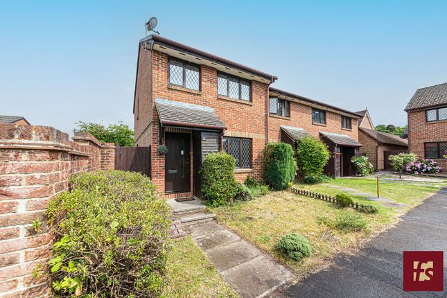 4 bedroom end of terrace house for sale