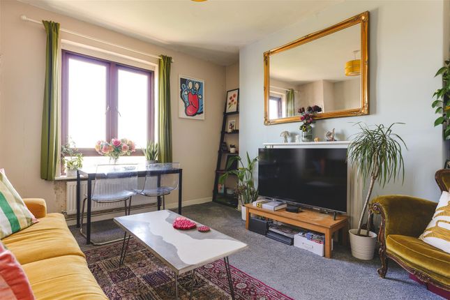 3 bed flat